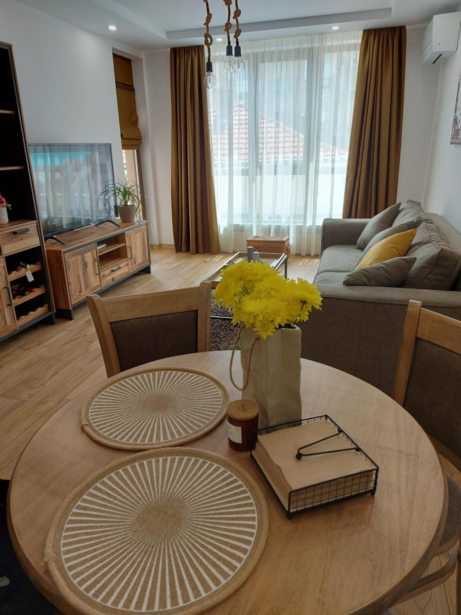 Toni'S Hidden Gem Apartment Казанлък Екстериор снимка